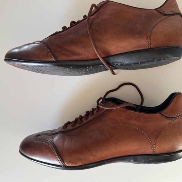 Santoni all leather beautiful walking/sports shoes. Very sharp with jeans/shorts - Picture 5 of 11